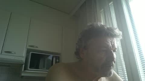 Snapshot of bigheart60 chatting on 06/13/26, 10:02 bigheart60 online show from 06/13/26, 10:02