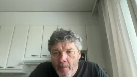 Snapshot of bigheart60 chatting on 06/16/26, 11:13 bigheart60 online show from 06/16/26, 11:13