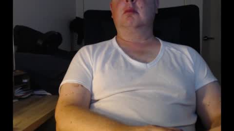 Snapshot of bighorn1981 chatting on 01/17/25, 10:22 bighorn1981 online show from 01/17/25, 10:22