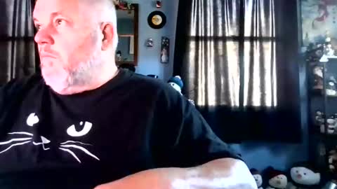 Snapshot of bighorneytony chatting on 10/09/25, 01:20 bighorneytony online show from 10/09/25, 01:20