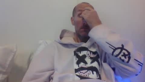 Chaz online show from 11/19/25, 06:08