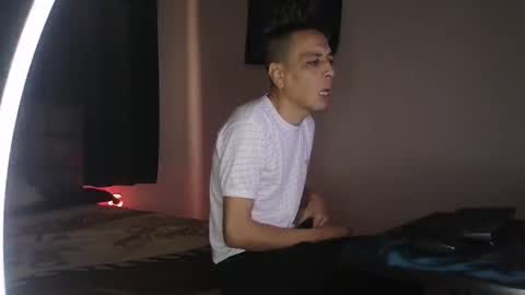 Snapshot of bighunter914318 chatting on 02/21/26, 01:12 bighunter914318 online show from 02/21/26, 01:12