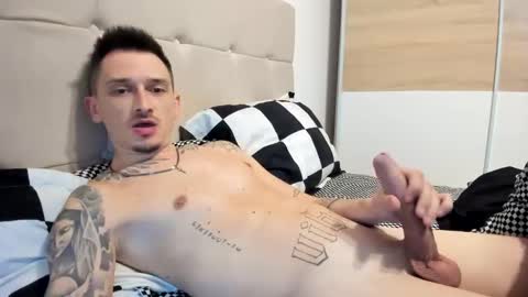 Snapshot of bigjustinnn chatting on 11/04/25, 09:25 bigjustinnn online show from 11/04/25, 09:25