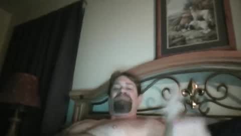 Snapshot of bigload1972 chatting on 12/21/24, 05:36 bigload1972 online show from 12/21/24, 05:36