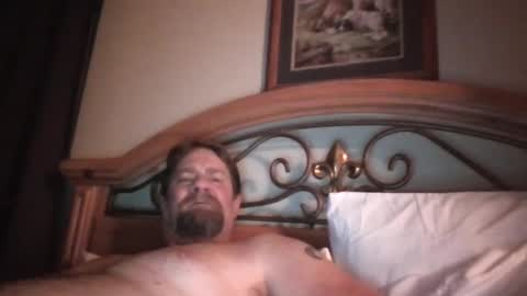 Snapshot of bigload1972 chatting on 12/27/24, 05:31 bigload1972 online show from 12/27/24, 05:31