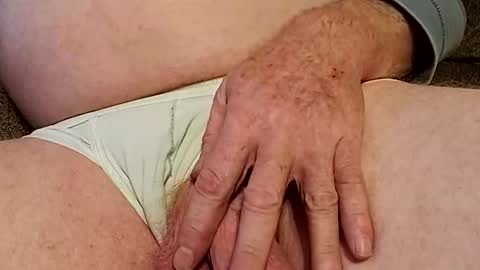 Snapshot of bigmanred chatting on 11/15/25, 12:41 Red online show from 11/15/25, 12:41