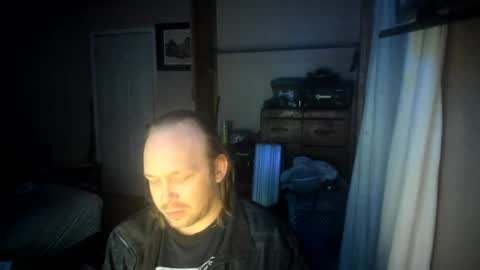 bigmike20129020 online show from 01/04/25, 09:32