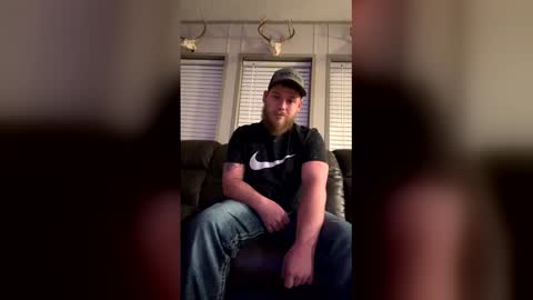 Snapshot of bigmike606420 chatting on 03/02/26, 01:19 Bigmike online show from 03/02/26, 01:19