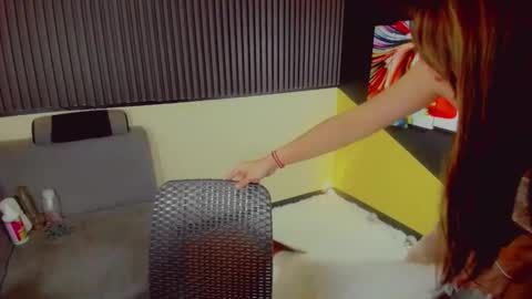 kiaaannaaaa online show from 12/18/24, 06:57