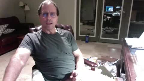 Snapshot of bignjakd6 chatting on 11/17/25, 07:47 CumCMe online show from 11/17/25, 07:47