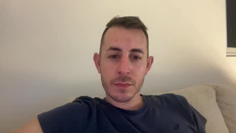 Snapshot of bigonehott chatting on 02/21/25, 03:23 online show from 02/21/25, 03:23