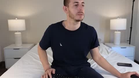 Snapshot of bigonehott chatting on 03/05/25, 07:38 online show from 03/05/25, 07:38