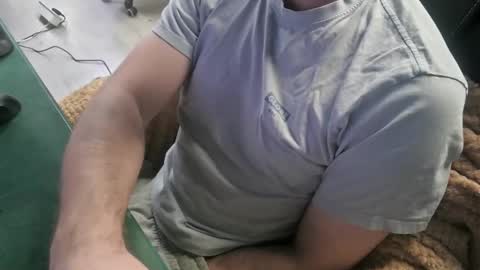 Snapshot of bigpeepdude chatting on 11/10/25, 04:06 bigpeepdude online show from 11/10/25, 04:06