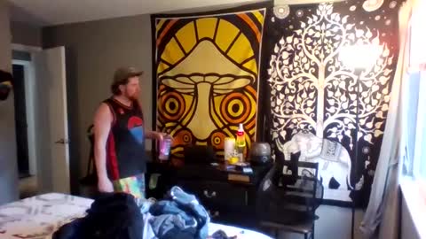 Snapshot of bigred382055 chatting on 09/15/25, 12:32 Joon online show from 09/15/25, 12:32