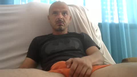 Snapshot of bigsammy85 chatting on 09/21/25, 03:13 bigsammy85 online show from 09/21/25, 03:13