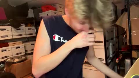 Snapshot of bigskinnyboyshh chatting on 02/06/25, 06:51 bigskinnyboyshh online show from 02/06/25, 06:51