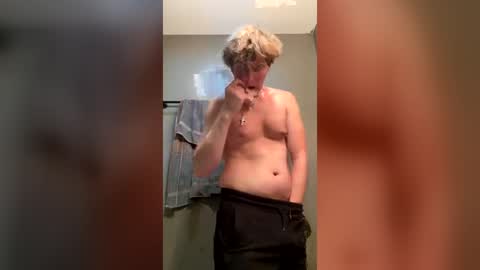 bigskinnyboyshh online show from 07/03/26, 01:56