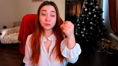 Julia online show from 01/05/25, 06:46