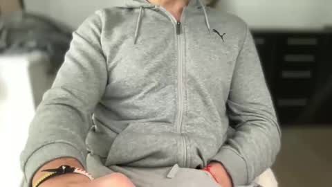 Snapshot of bigsong78 chatting on 02/27/26, 09:09 BigHardCock horny Balearic Islands online show from 02/27/26, 09:09