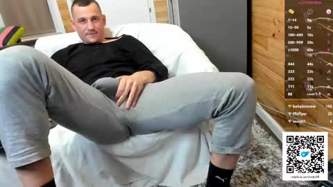 Snapshot of bigsshark chatting on 02/23/25, 09:05 bigsshark online show from 02/23/25, 09:05