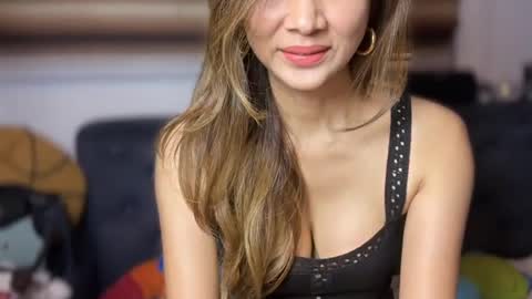 Snapshot of bigsurprise4u chatting on 06/12/26, 07:35 Yna online show from 06/12/26, 07:35