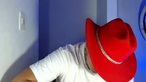 MANUEL online show from 06/19/26, 02:54