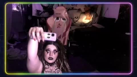 Snapshot of bigtiddygothxx chatting on 07/19/26, 08:51 Lealithhh online show from 07/19/26, 08:51