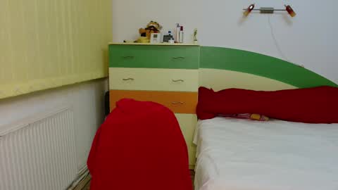 Snapshot of bigtitsclaude chatting on 02/19/25, 07:27 BigTitsClaude online show from 02/19/25, 07:27