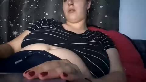 Snapshot of bigtitslala chatting on 11/11/25, 08:31 bigtitslala online show from 11/11/25, 08:31