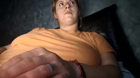 Snapshot of bigtitslala chatting on 11/22/25, 08:08 bigtitslala online show from 11/22/25, 08:08