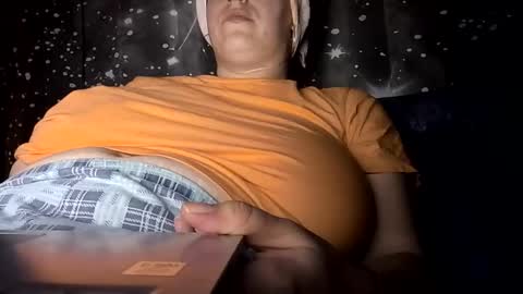 Snapshot of bigtitslala chatting on 12/01/25, 07:52 bigtitslala online show from 12/01/25, 07:52