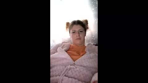 Snapshot of bigtitslala chatting on 12/05/25, 11:30 bigtitslala online show from 12/05/25, 11:30