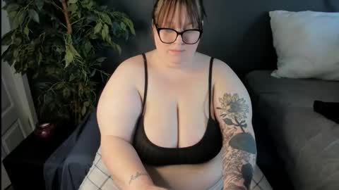bigtittybbw online show from 02/23/26, 05:43