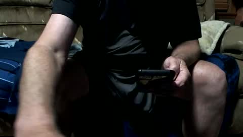 Snapshot of biguylovessuckingcock chatting on 10/30/25, 10:43 biguylovessuckingcock online show from 10/30/25, 10:43