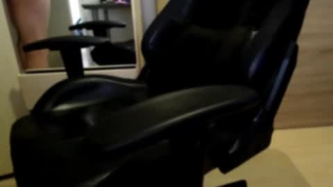 Snapshot of bigwcocklac chatting on 12/22/25, 11:51 nico online show from 12/22/25, 11:51