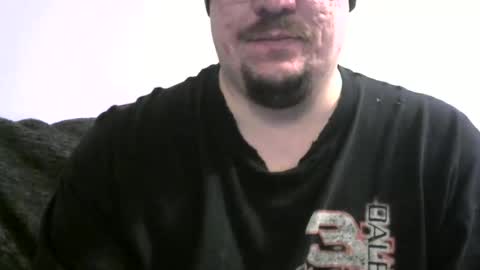 Snapshot of bigxcountry_39 chatting on 12/17/25, 01:11 bigxcountry_39 online show from 12/17/25, 01:11