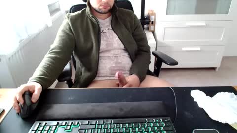 Snapshot of biker4ever90 chatting on 12/04/24, 12:03 biker4ever90 online show from 12/04/24, 12:03