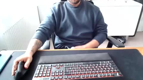 Snapshot of biker4ever90 chatting on 11/11/25, 09:53 biker4ever90 online show from 11/11/25, 09:53