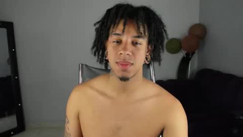 Snapshot of bikerseb chatting on 12/17/25, 05:08 Sebas online show from 12/17/25, 05:08