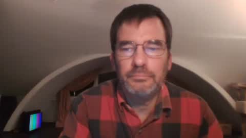 Snapshot of bikertom1988 chatting on 12/23/24, 11:28 bikertom1988 online show from 12/23/24, 11:28