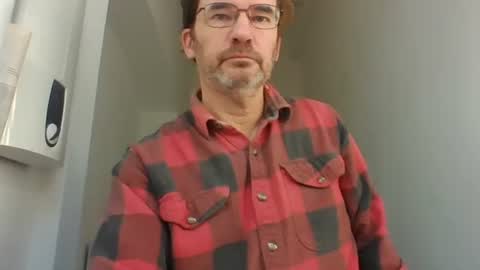 Snapshot of bikertom1988 chatting on 01/19/25, 11:45 bikertom1988 online show from 01/19/25, 11:45