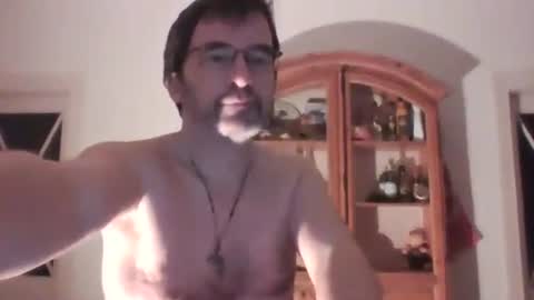 Snapshot of bikertom1988 chatting on 02/02/25, 02:17 bikertom1988 online show from 02/02/25, 02:17