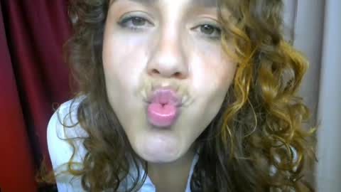Snapshot of biki_sensual chatting on 05/27/26, 01:57 hi soy natural girl biki online show from 05/27/26, 01:57