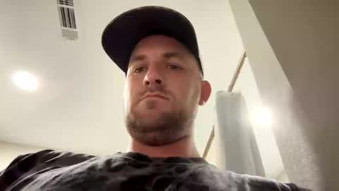 Snapshot of bilbonebagit chatting on 12/19/25, 08:43 bilbonebagit online show from 12/19/25, 08:43