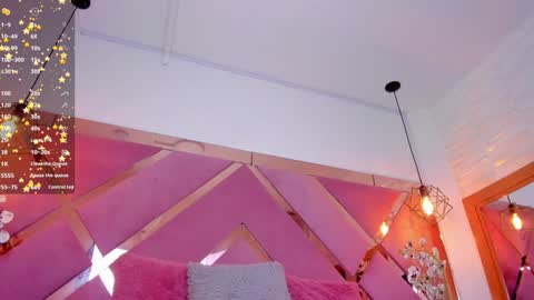 Snapshot of bilie_rouse1 chatting on 01/14/25, 03:01 Bilie online show from 01/14/25, 03:01