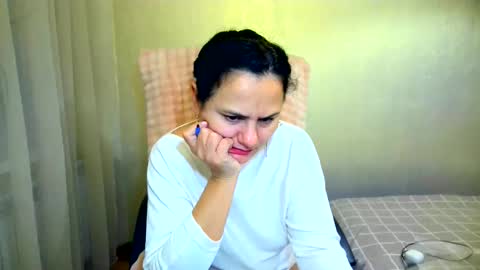 DOM NIKA online show from 11/09/25, 09:35