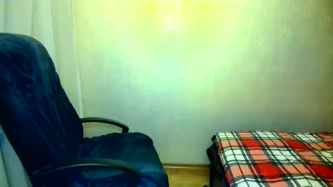 DOM NIKA online show from 12/18/25, 10:05