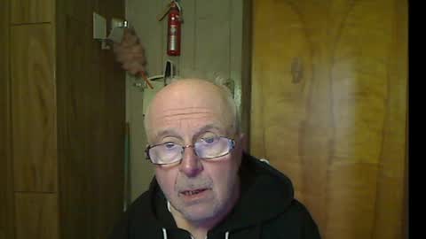 Snapshot of bill_25061 chatting on 04/13/26, 04:34 bill_25061 online show from 04/13/26, 04:34