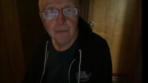 Snapshot of bill_25061 chatting on 04/19/26, 05:01 bill_25061 online show from 04/19/26, 05:01