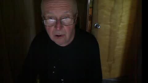 Snapshot of bill_25061 chatting on 04/25/26, 01:52 bill_25061 online show from 04/25/26, 01:52